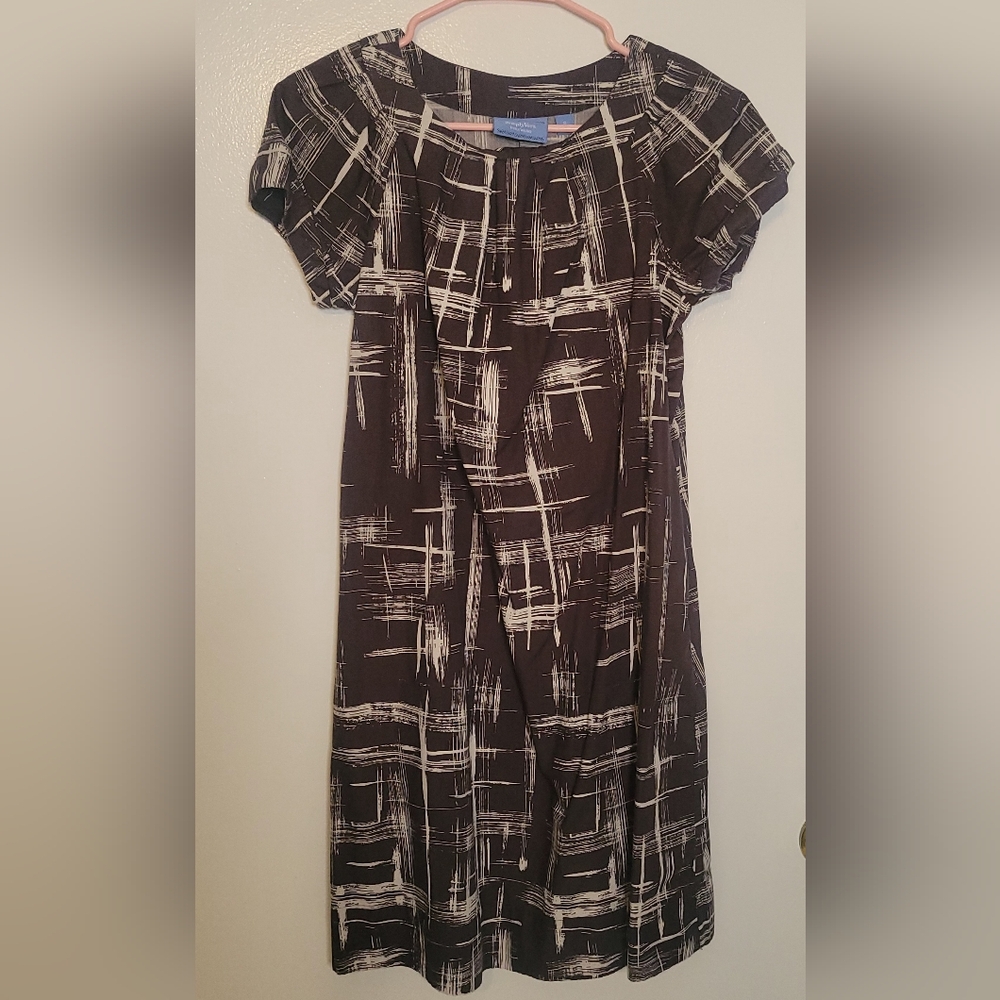 Simply Vera Size S, with pockets!